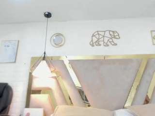 tania-brown01 live cam preview