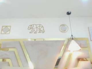 tania-brown01 live cam preview