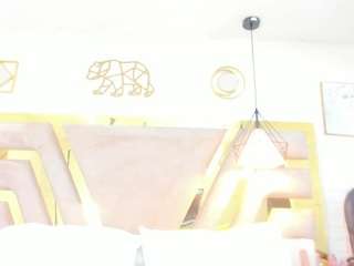 tania-brown01 live cam preview