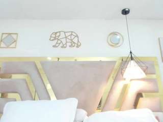 tania-brown01 live cam preview
