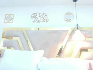 tania-brown01 live cam preview
