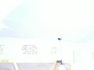 tania-brown01 live cam preview