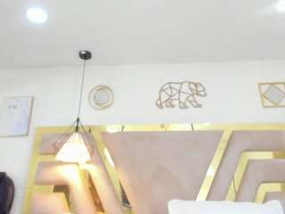 tania-brown01 live cam preview