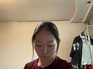 Minji live webcam show