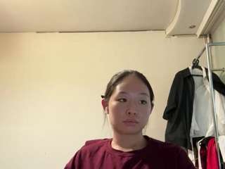 Minji live webcam show