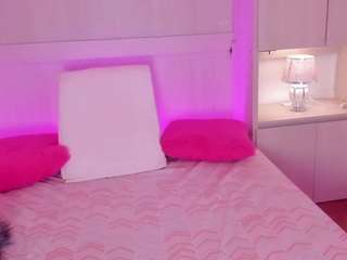 AteneaaRoldanc live cam preview