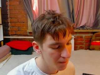 Live cam show with DeltaCharm