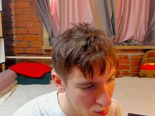 Live cam show with DeltaCharm