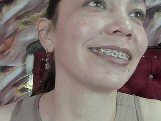 karlahotks live cam preview