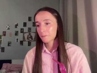 LuveniaRann live webcam show