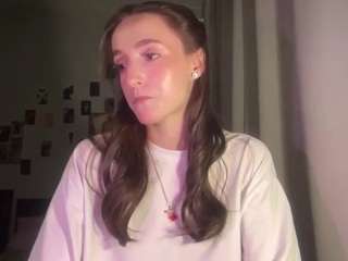 LuveniaRann live webcam show