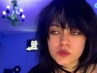 maxinecherven's live room