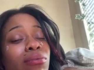 sinnamonbunniiii live webcam show