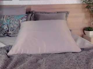 VioletMuller live webcam show