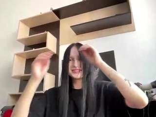 YurikoRustin live webcam show