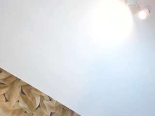 MaddyJhones-1 live webcam show