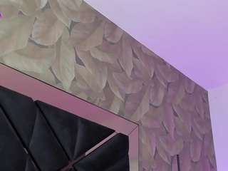 MaddyJhones-1 live cam preview