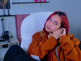 MegamWhite live webcam show