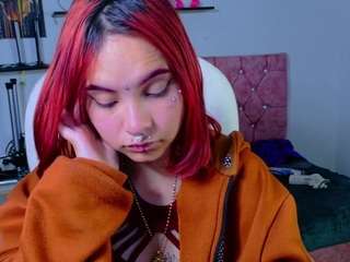 MegamWhite live webcam show