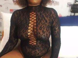 Ebonyx32's cam show statistics and live stream