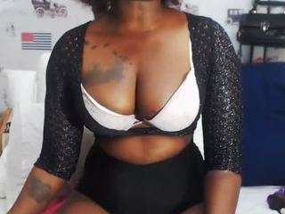 ebonyx32's live room