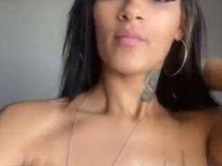 midnightpinapple live webcam show