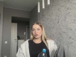 SantanaAveritte live webcam show