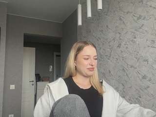 SantanaAveritte live webcam show