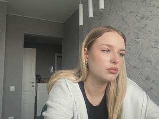 SantanaAveritte live webcam show