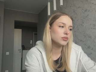 SantanaAveritte live webcam show