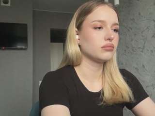 SantanaAveritte live webcam show