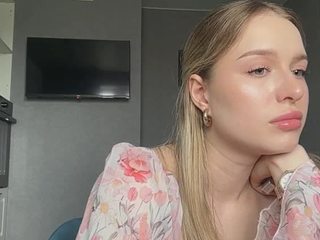 SantanaAveritte live webcam show