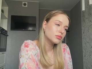 SantanaAveritte live webcam show