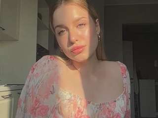 SantanaAveritte live webcam show
