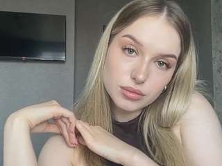 SantanaAveritte live webcam show