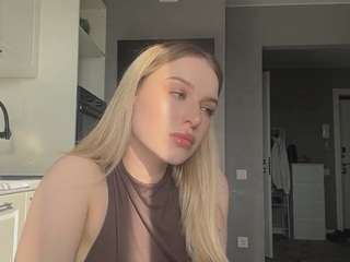 SantanaAveritte live webcam show