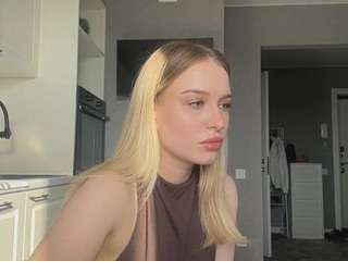 SantanaAveritte live webcam show