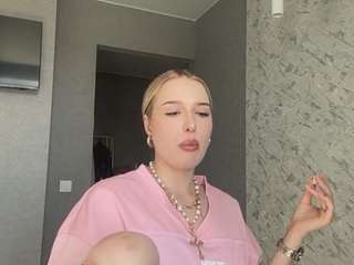 Santanaaveritte's cam show statistics and live stream
