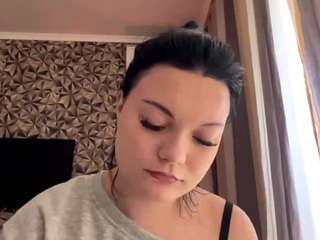 tomikobrugliera live webcam show