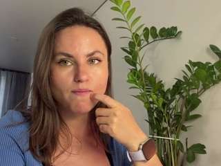 Kim live webcam show