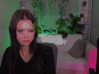avelynmelll live webcam show