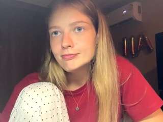 leorakorzep live webcam show