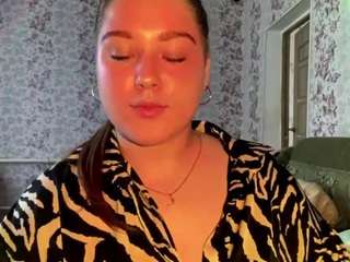 MaximinaEtling live webcam show