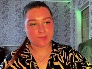 MaximinaEtling live webcam show