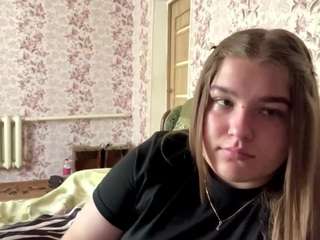 MaximinaEtling live webcam show