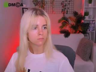 sakuraa-kitsune live webcam show
