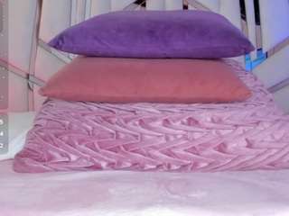 sharonskiinny live webcam show