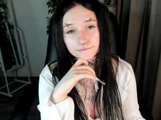 Vivienne-thea