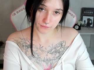 vivienne-thea