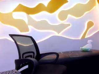ZeusTrys live webcam show
